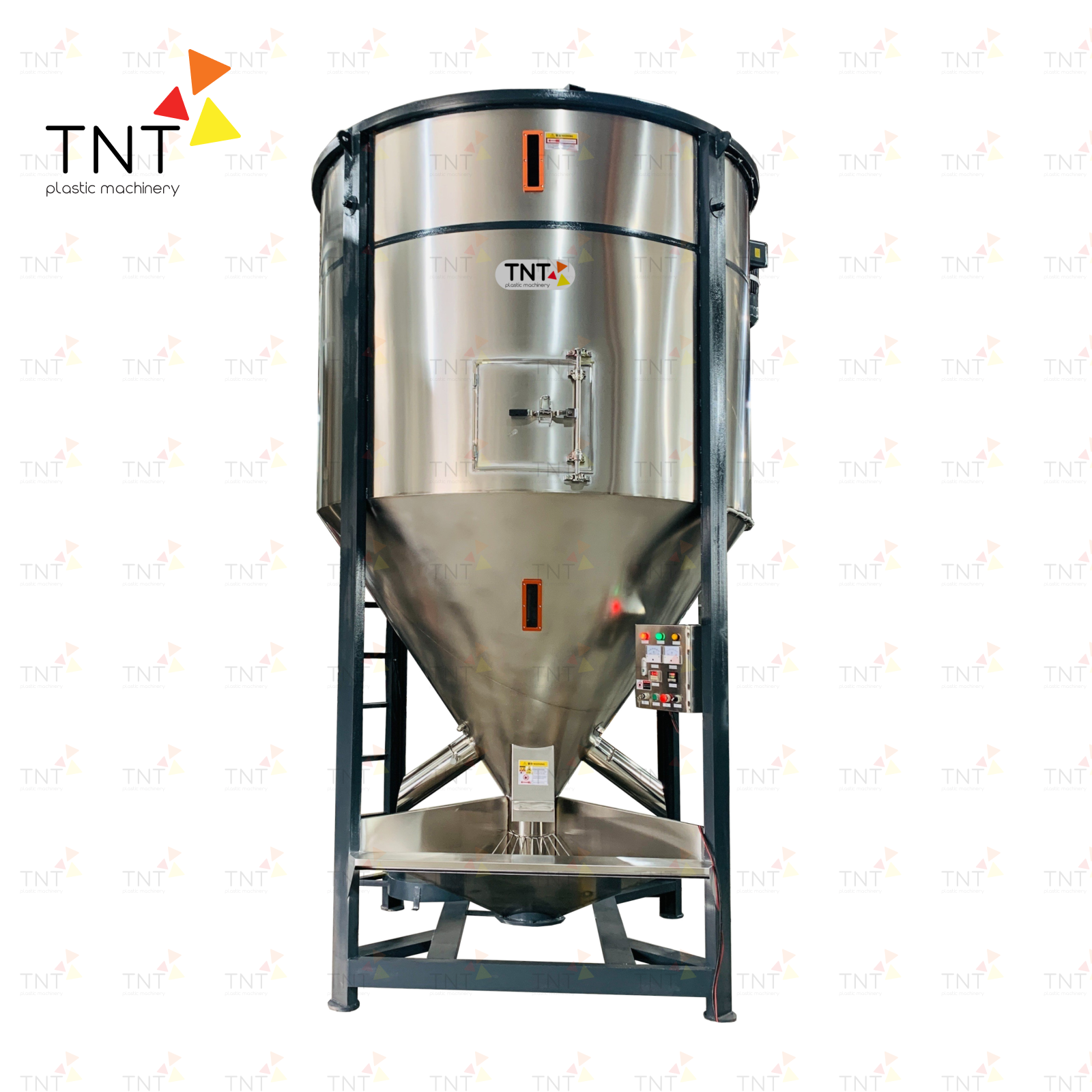 Trung Nguyên TNT cung cấp máy trộn kiểu vít đứng chất lượng và uy tín