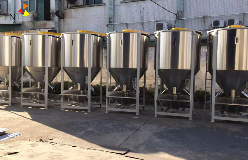 Máy trộn nhựa đóng vai trò quan trọng trong quá trình sản xuất