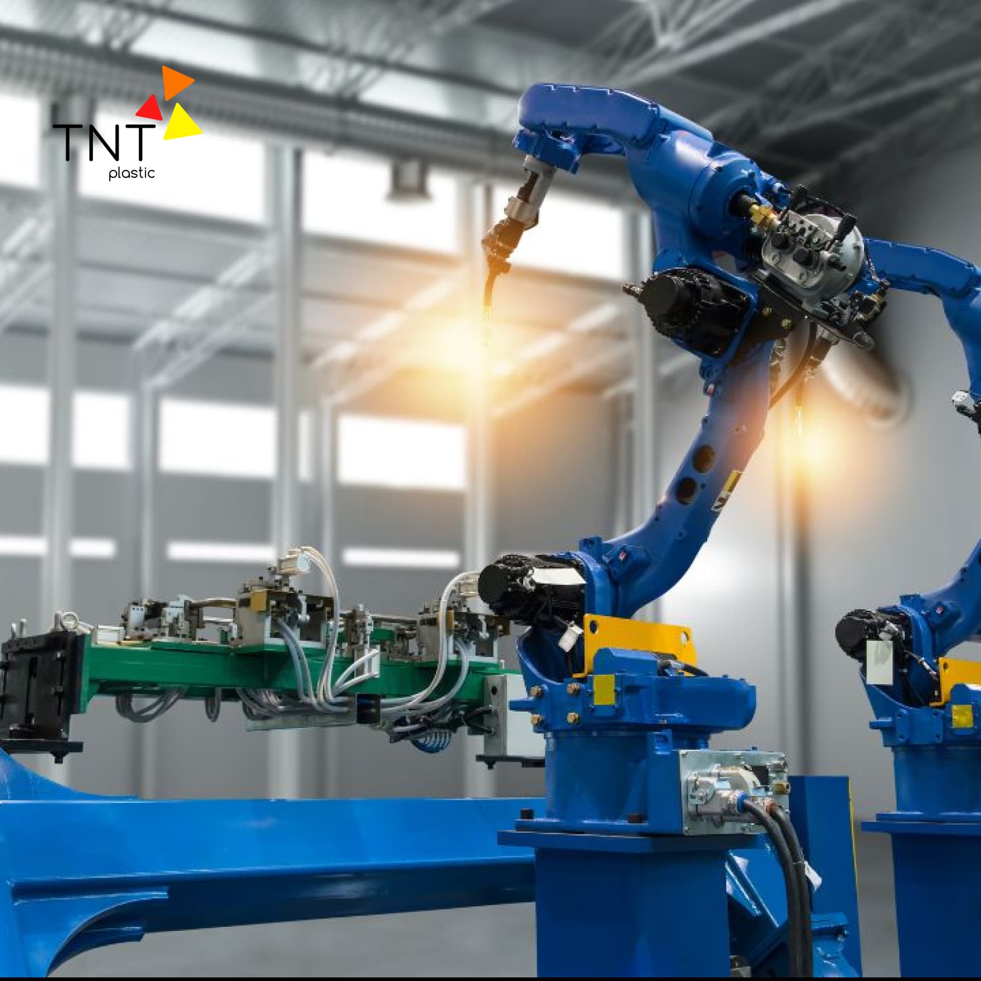 Cánh tay robot công nghiệp hoạt động như cánh tay con người