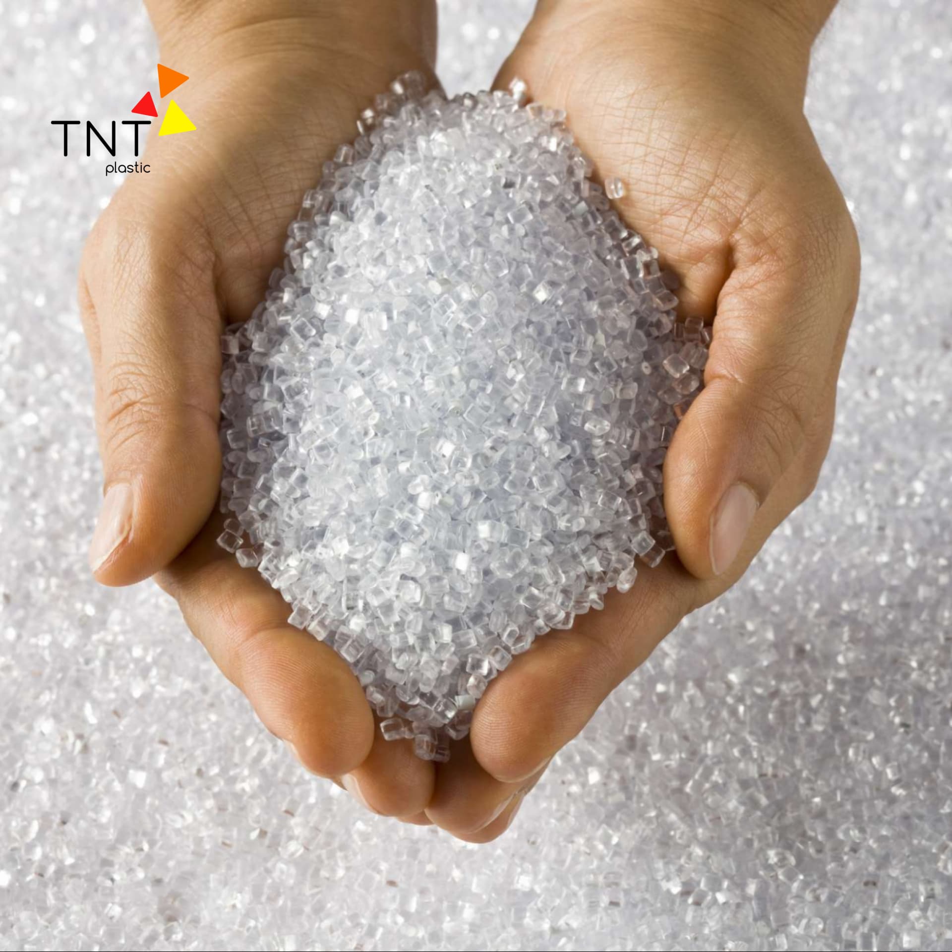 Mua máy móc ngành nhựa theo nhu cầu của từng doanh nghiệp