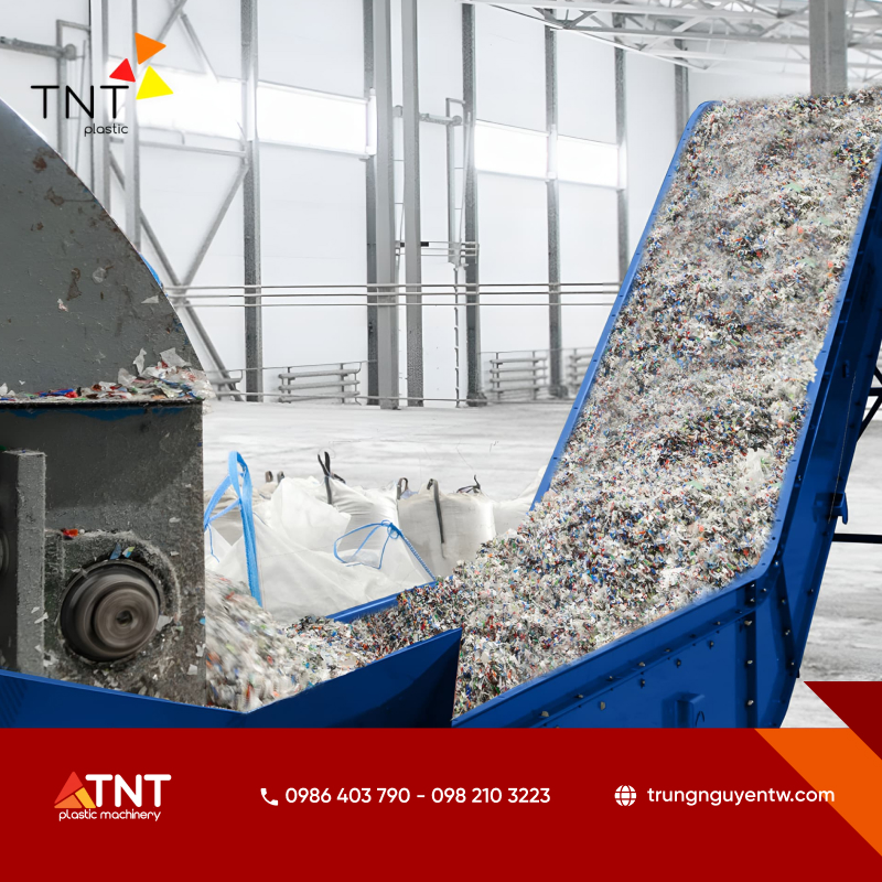 So sánh chi tiết các máy móc ngành nhựa dòng băm, nghiền, xay