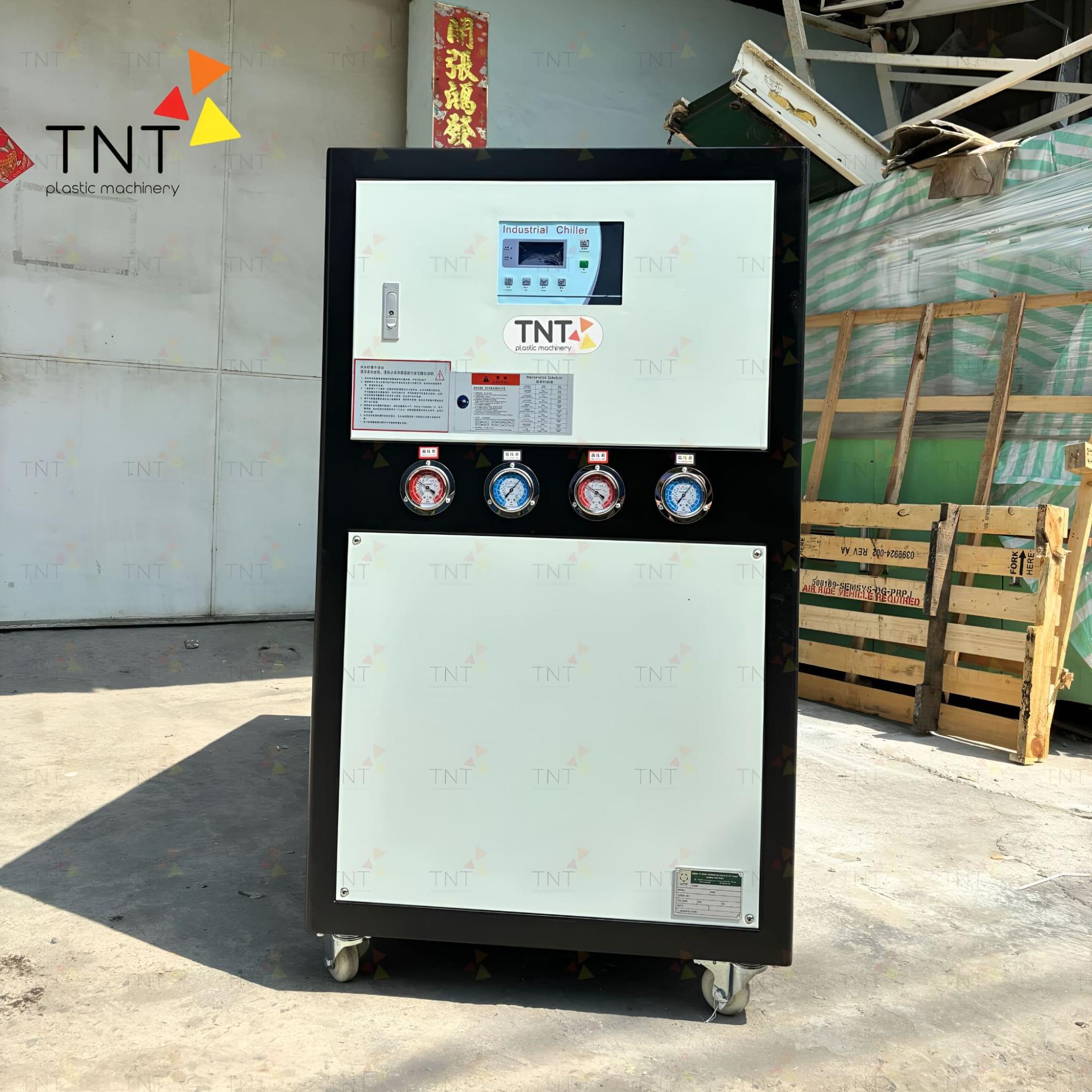 Máy chiller công nghiệp sử dụng phổ biến trong ngành nhựa