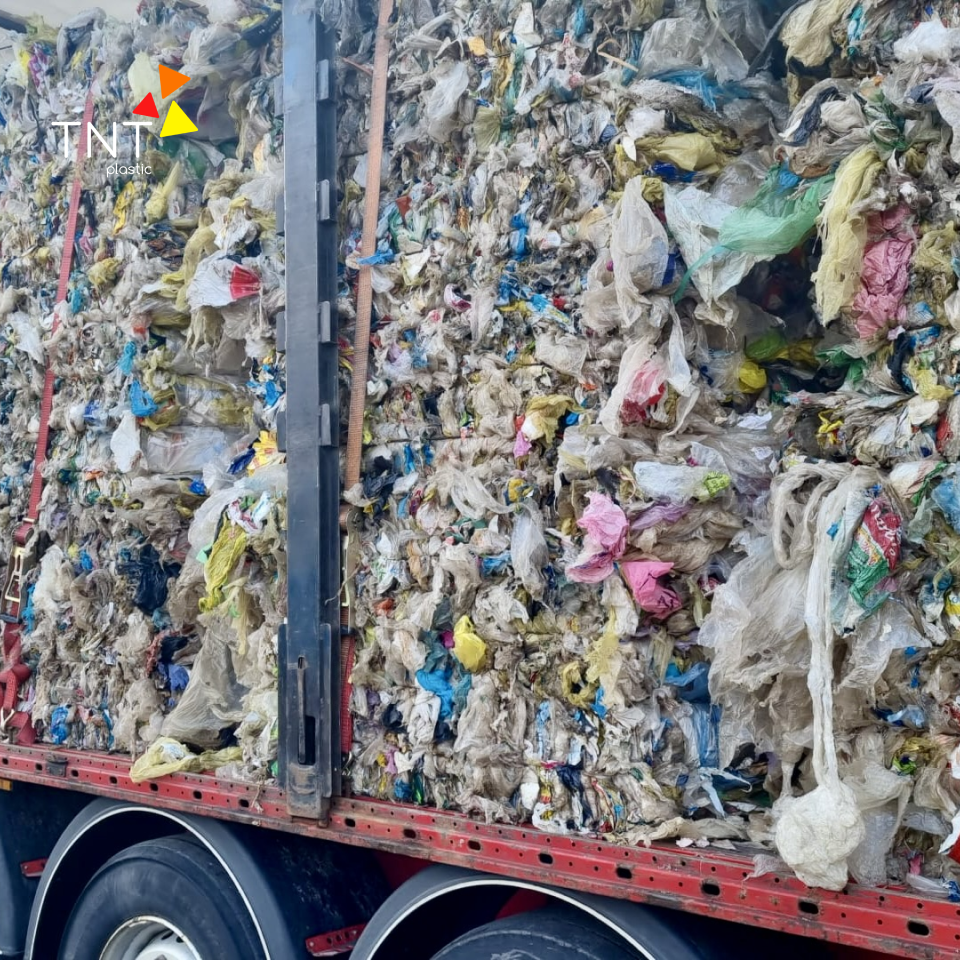 Phế liệu nhựa PE và nhựa PP được nhập khẩu từ nước ngoài