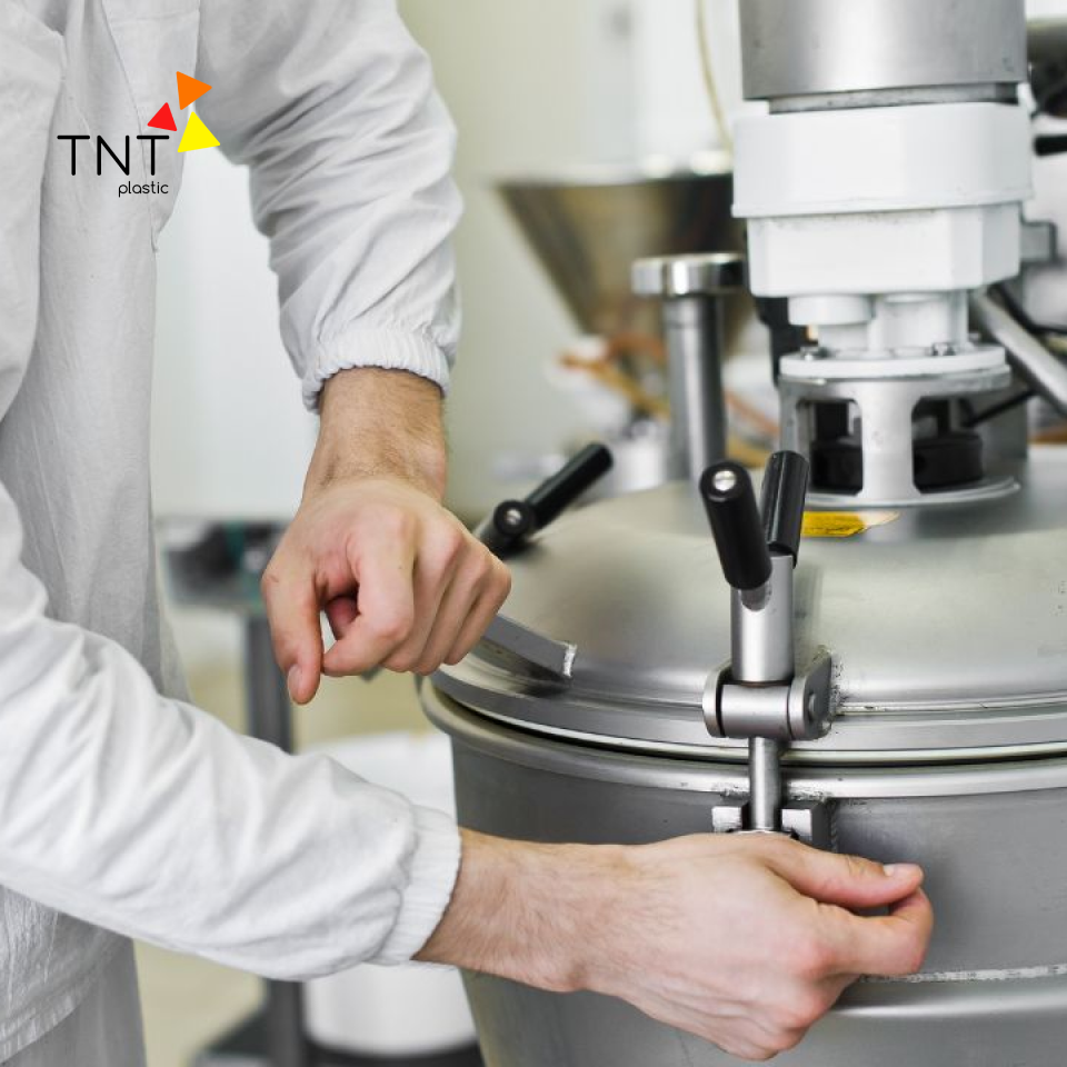 Máy trộn công nghiệp là sản phẩm không thể thiếu trong ngành thực phẩm