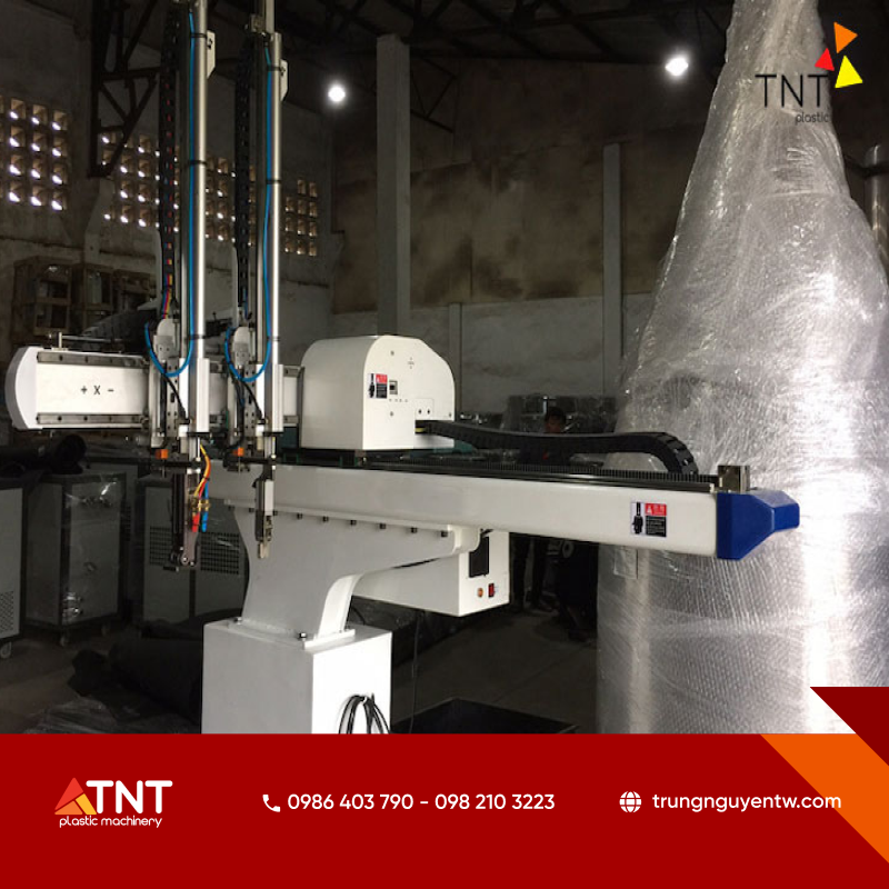 Các loại robot máy ép nhựa phổ biến hiện nay