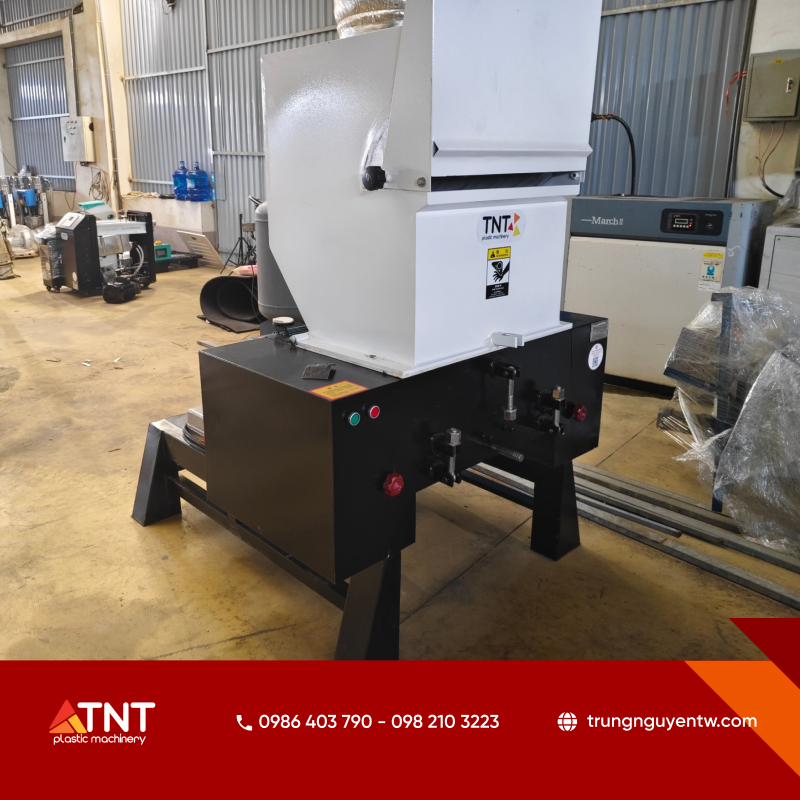 Giải pháp giảm tiếng ồn và bụi mịn từ máy băm nhựa