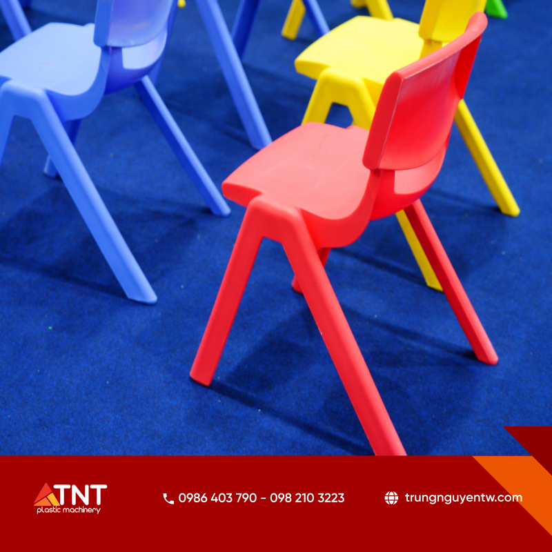 Tối ưu quy trình sản xuất ghế nhựa bằng hệ thống máy móc hiện đại trở thành yếu tố then chốt