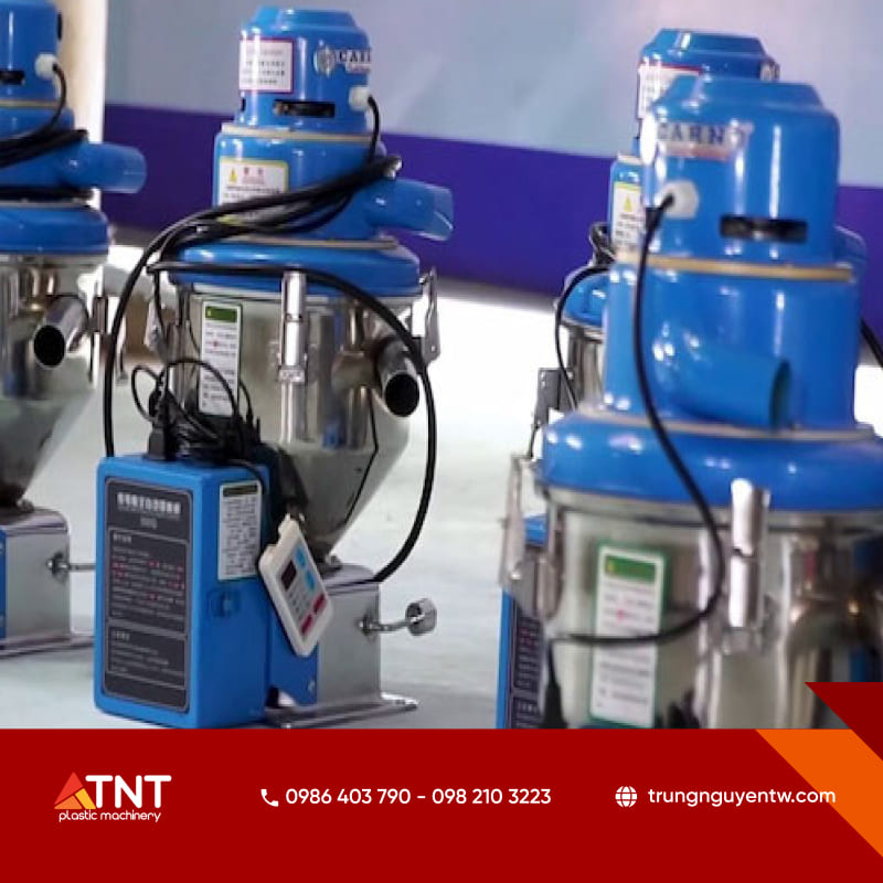 Máy hút liệu tự động tiêu chuẩn là lựa chọn phổ biến cho nhiều doanh nghiệp vừa và nhỏ